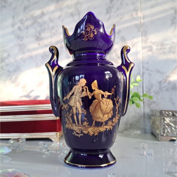 AMPHORA COBALT BLUE MADE IN ENGLAND AND HAND EMBELLISHED IN LIMOGES FRANCE - Picture 1 of 16